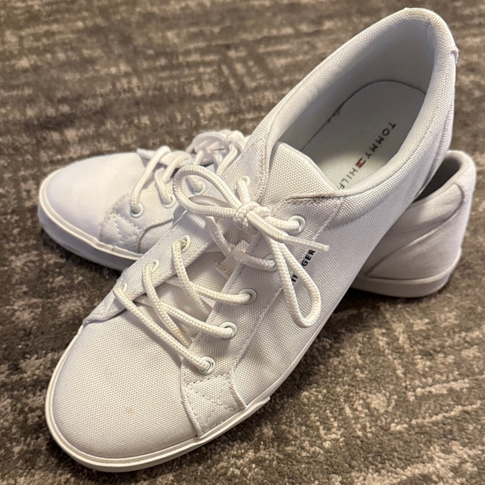 Tommy Hilfiger Women's Classic White Canvas Sneakers